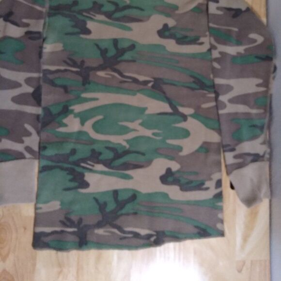 Vintage 80s Field & Stream Camouflage Thermal Knit Shirt - Picture 7 of 7